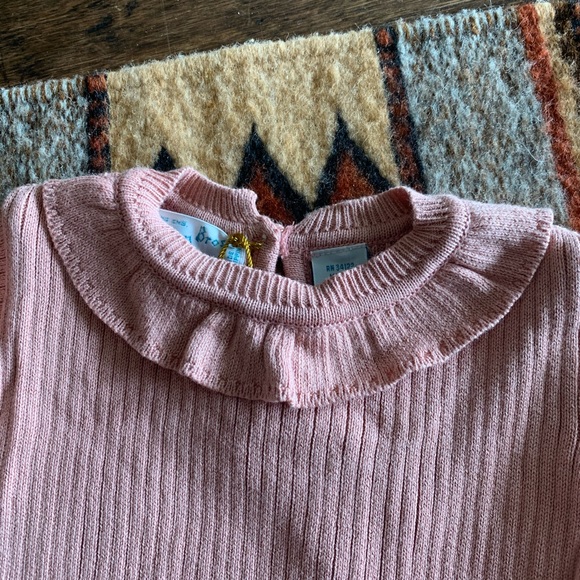 NWT Feltman Brothers Ruffle Collar Ribbed Knit Top - Picture 2 of 7